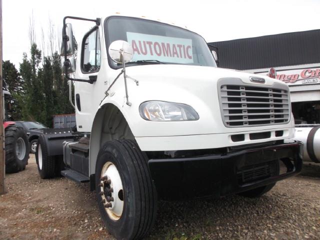 Image #1 (2012 FREIGHTLINER M2 S/A 5TH WHEEL TRUCK)